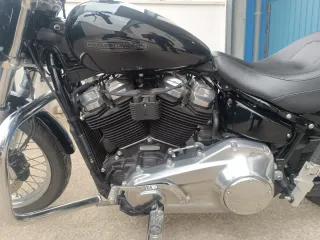 Harley-Davidson Cruiser Negra
