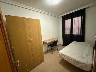 Piso en alquiler en Centro en Murcia