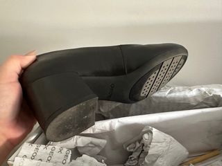 Zapatos Geox tacón medio negros