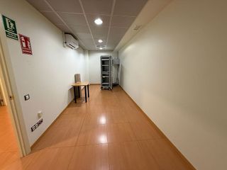 Oficina en alquiler en Coll Favà - Can Magí en Sant Cugat del Vallès