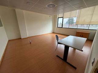 Oficina en alquiler en Coll Favà - Can Magí en Sant Cugat del Vallès