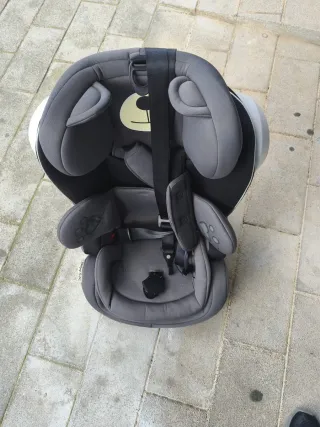 Silla de coche gris