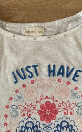 Camiseta Brotes Calavera