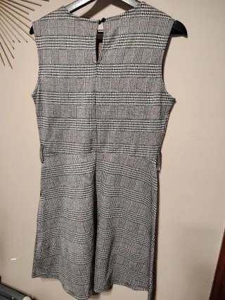 Vestido Guess corto talla L