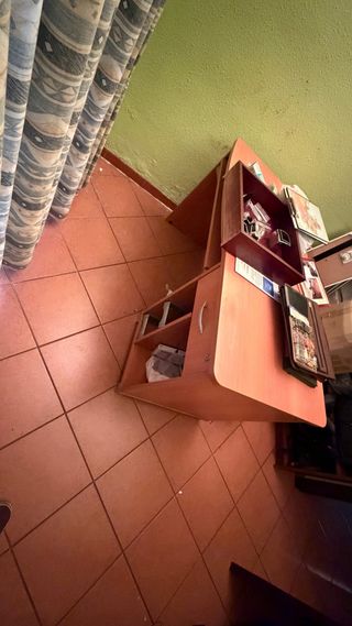 Escritorio de madera