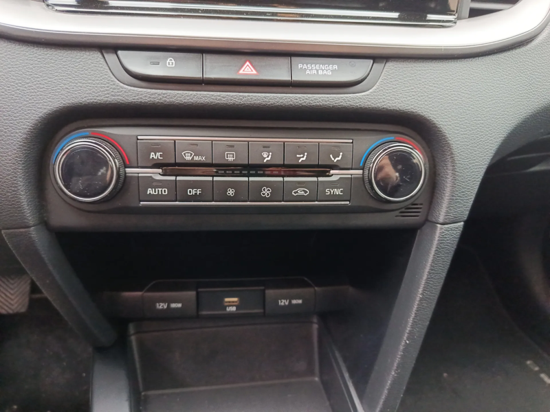 Kia XCeed 2021, foto 14