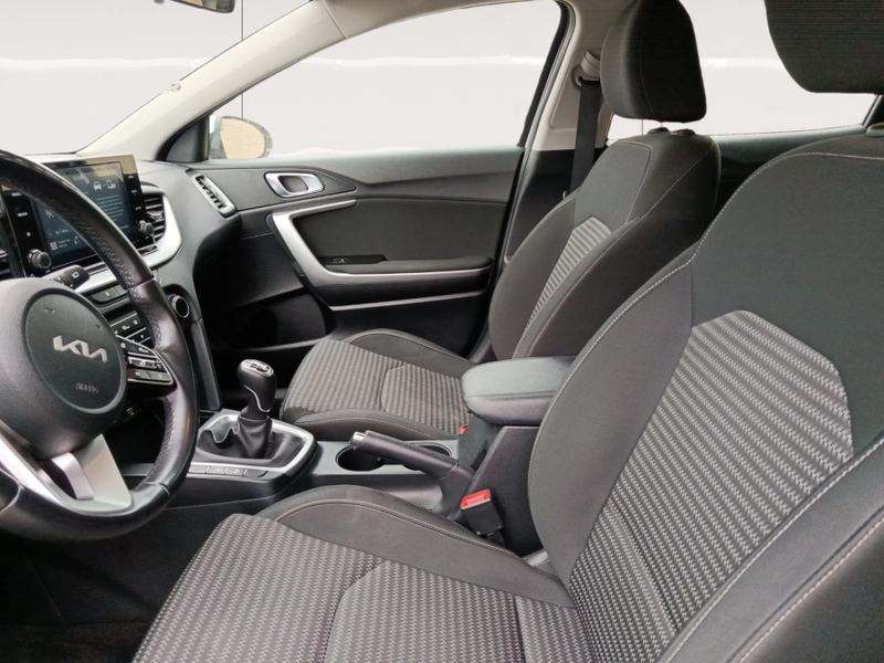Kia XCeed 2021, foto 18