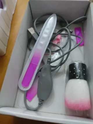 Torno de uñas eléctrico portátil