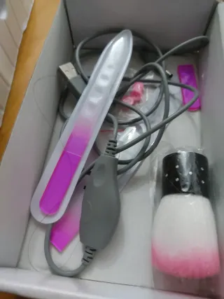 Torno de uñas eléctrico portátil