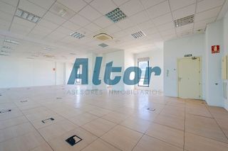 Oficina en venta en Los Olivos - Los Ángeles - Perales del río en Getafe