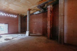 Local comercial en venta en Los Olivos en Huesca