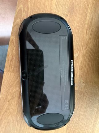 PS Vita Negra con magi a