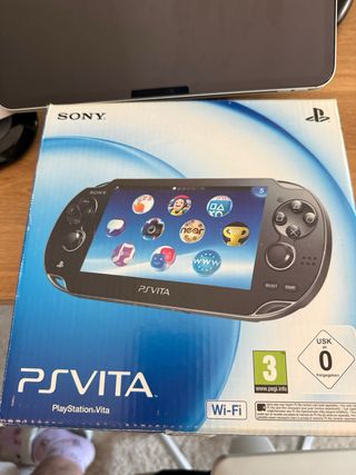 PS Vita Negra con magi a