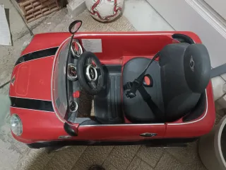 Coche a pedales Mini para niños