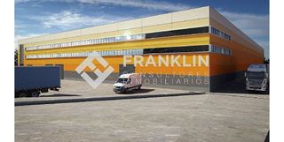 Nave industrial en alquiler en Gràcia en Sabadell