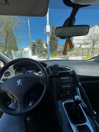 Peugeot 3008 2013
