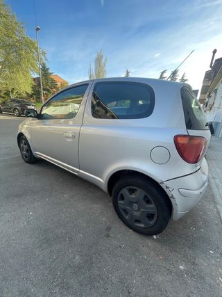 Toyota Yaris 2005