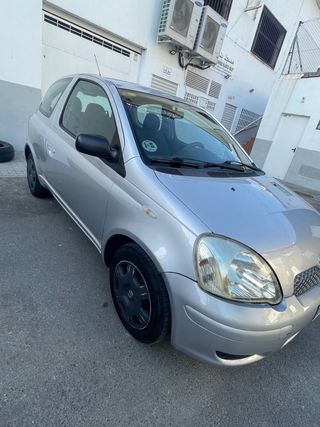 Toyota Yaris 2005