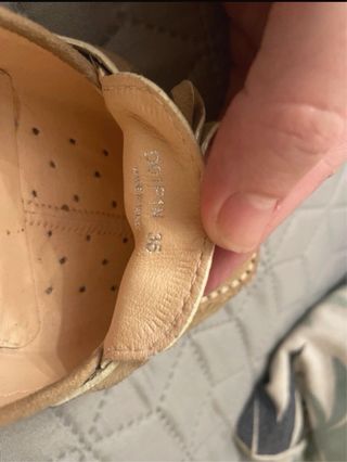 Zapatos Geox tacón beige ante