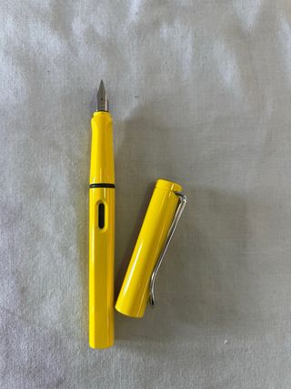 Lamy Safari Amarilla Pluma Estilográfica