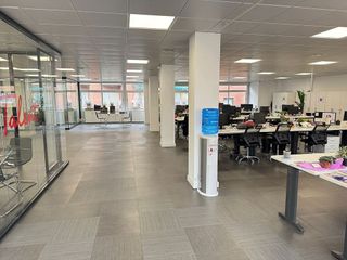Oficina en alquiler en Les Corts en Barcelona