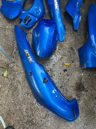 Tapas Kymco Bet & Win Azules (mal estado)