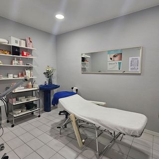 Local comercial en venta en Can Calders - Mas Lluí - Roses Castellbell en Sant Feliu de Llobregat