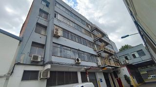 Local comercial en alquiler en Centre en Hospitalet de Llobregat, L´