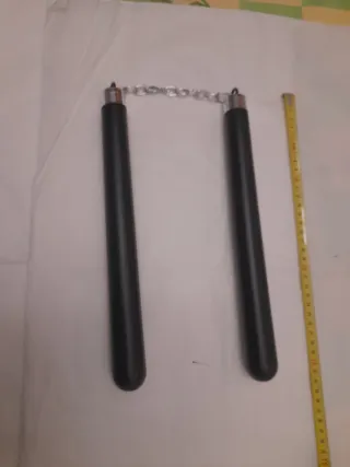 Nunchakus plastico( para disfraz ninja) negros