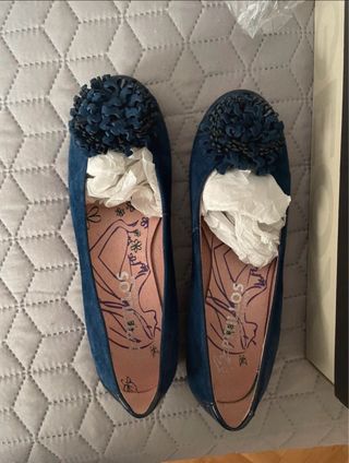 Bailarinas Pitillos azul marino con flor