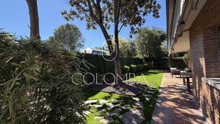 Casa pareada en alquiler en Piovera - Conde Orgaz en Madrid