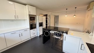 Casa pareada en alquiler en Piovera - Conde Orgaz en Madrid