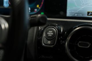 Mercedes-Benz Clase A200D TECHO AMG 2022