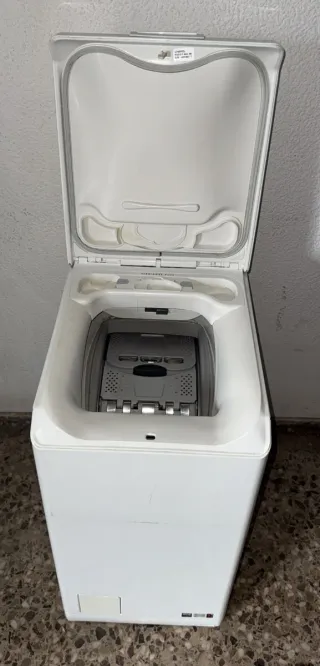 Lavadora Carga Superior AEG 7kg Digital