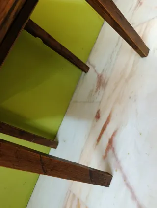 Mesita auxiliar antigua