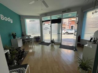 Local comercial en venta en Tomelloso