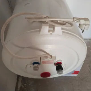 Calentador eléctrico Corberó 50L