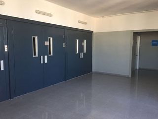 Local comercial en alquiler en Centre en Hospitalet de Llobregat, L´