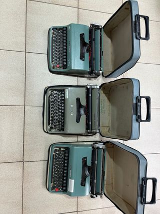 Lote de 3 Maquinas de Escribir Olivetti