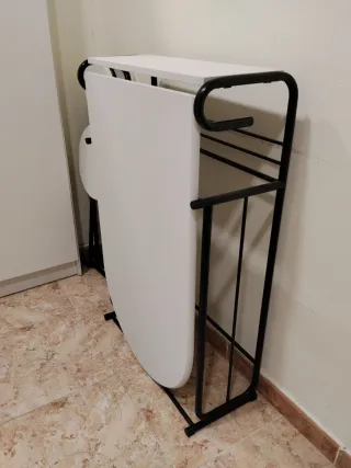 Mesa plegable con 2 taburetes
