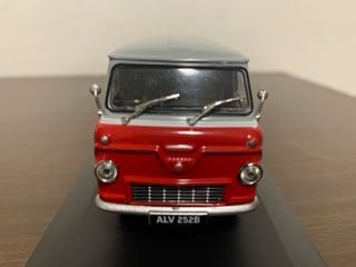 Furgoneta Ford F-400 1.43