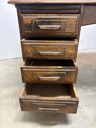 Mesa de escritorio antigua de madera Restaurada