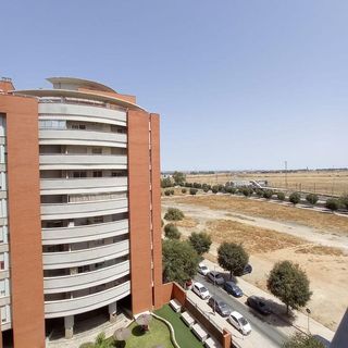 Piso en alquiler en Bellavista en Sevilla