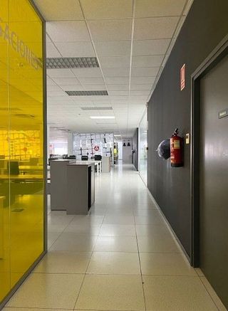 Oficina en alquiler en Sant Esteve Sesrovires