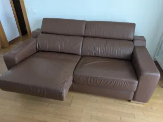 Sofa piel marron