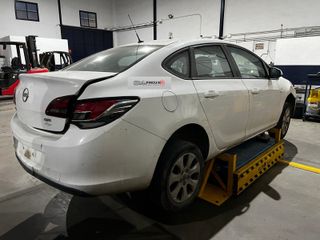 Despiece Opel Astra J Sedan