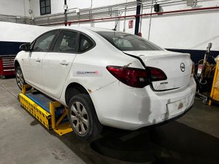 Despiece Opel Astra J Sedan