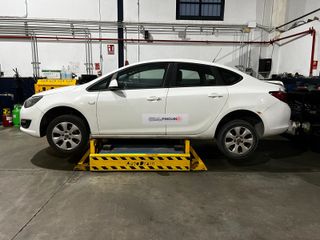 Despiece Opel Astra J Sedan