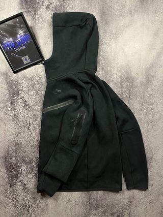 Sudadera Nike Tech Fleece Negra