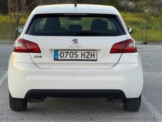 Peugeot 308 2015
